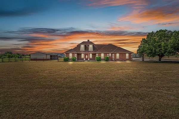 2.5 Acres of Land with Home for Sale in Sanger, Texas