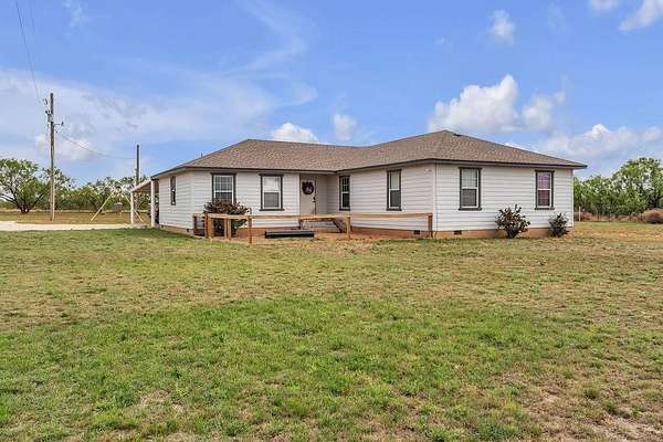2.67 Acres of Land with Home for Sale in Big Spring, Texas