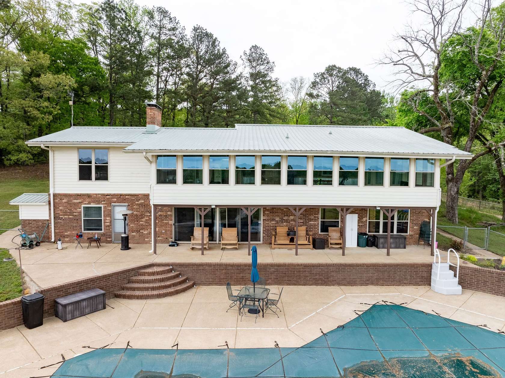 156 Acres of Land with Home for Sale in Malvern, Arkansas