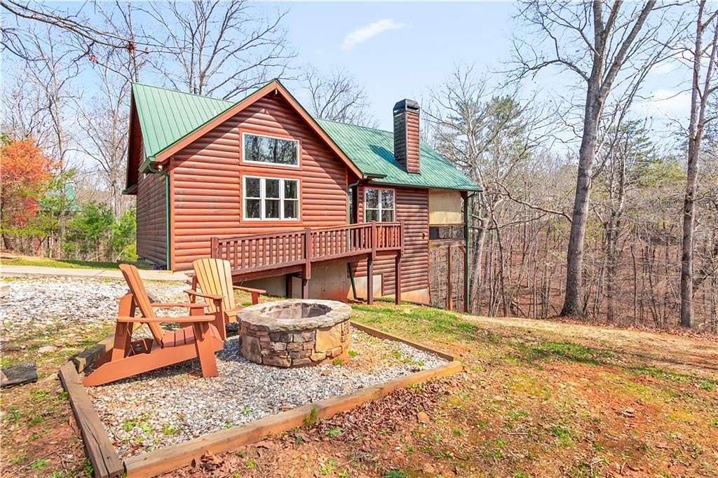 1.54 Acres of Land with Home for Sale in Cleveland, Georgia