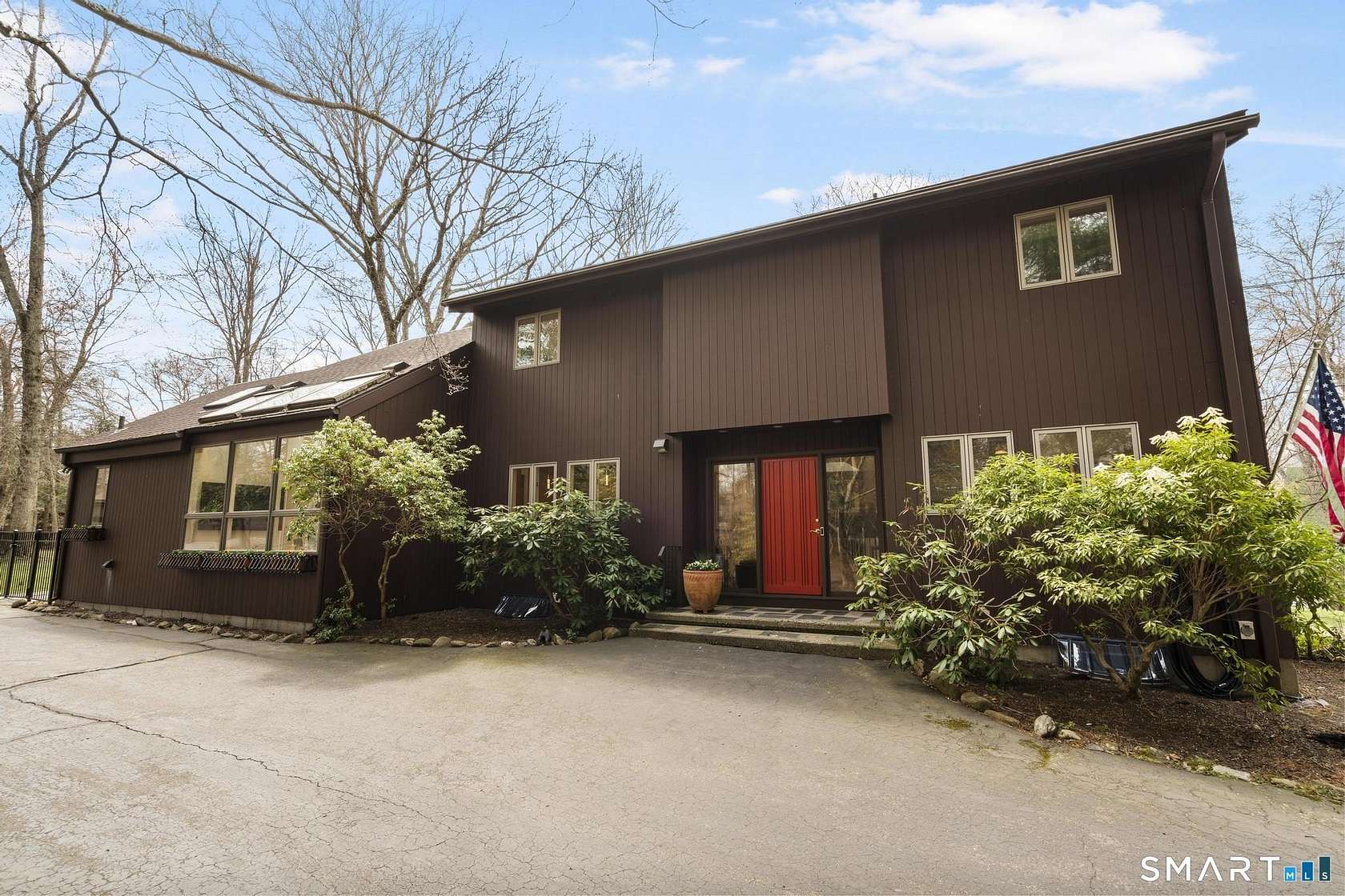 1.53 Acres of Land with Home for Sale in Woodbridge, Connecticut