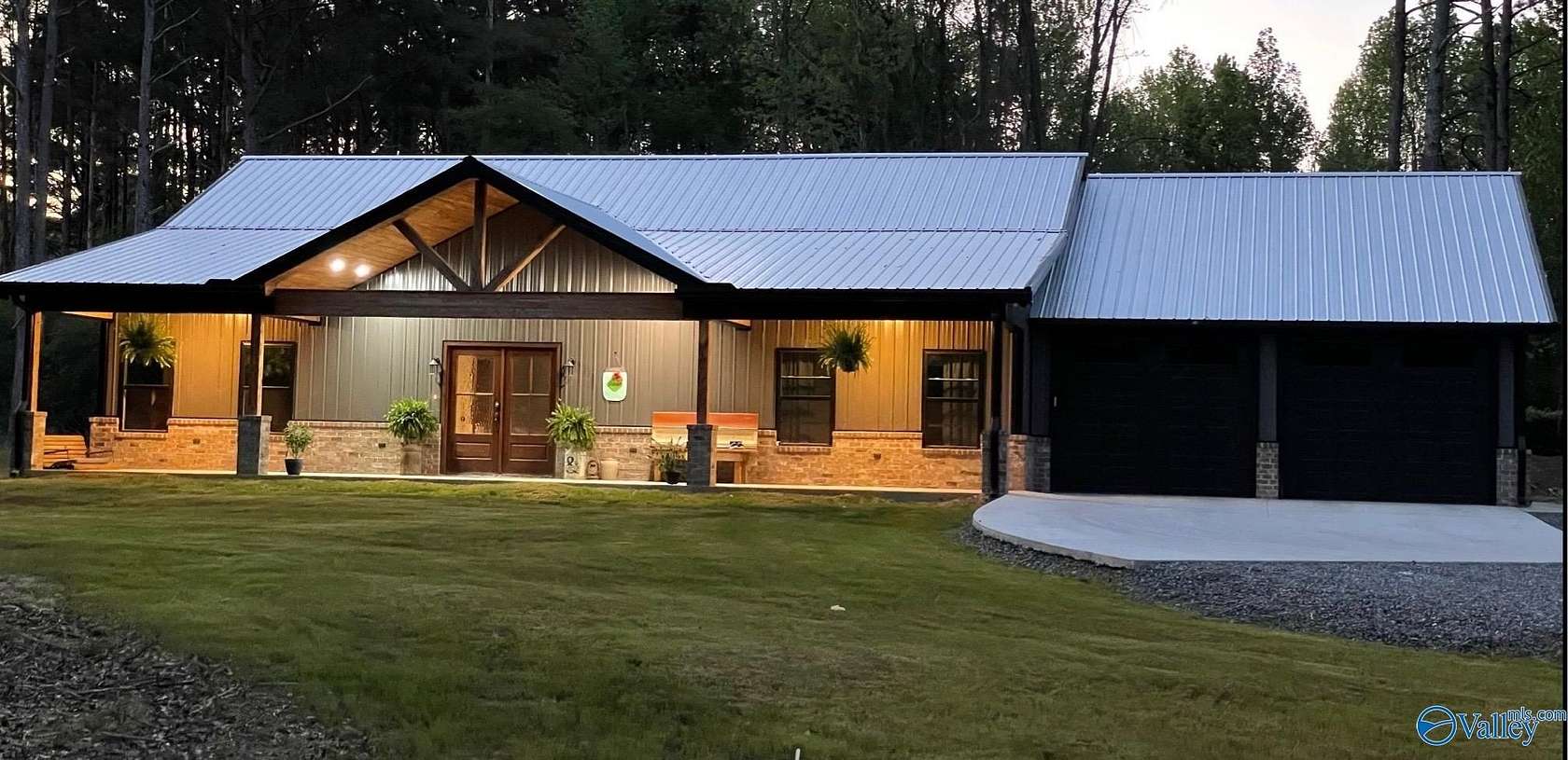 8 Acres of Land with Home for Sale in Union Grove, Alabama