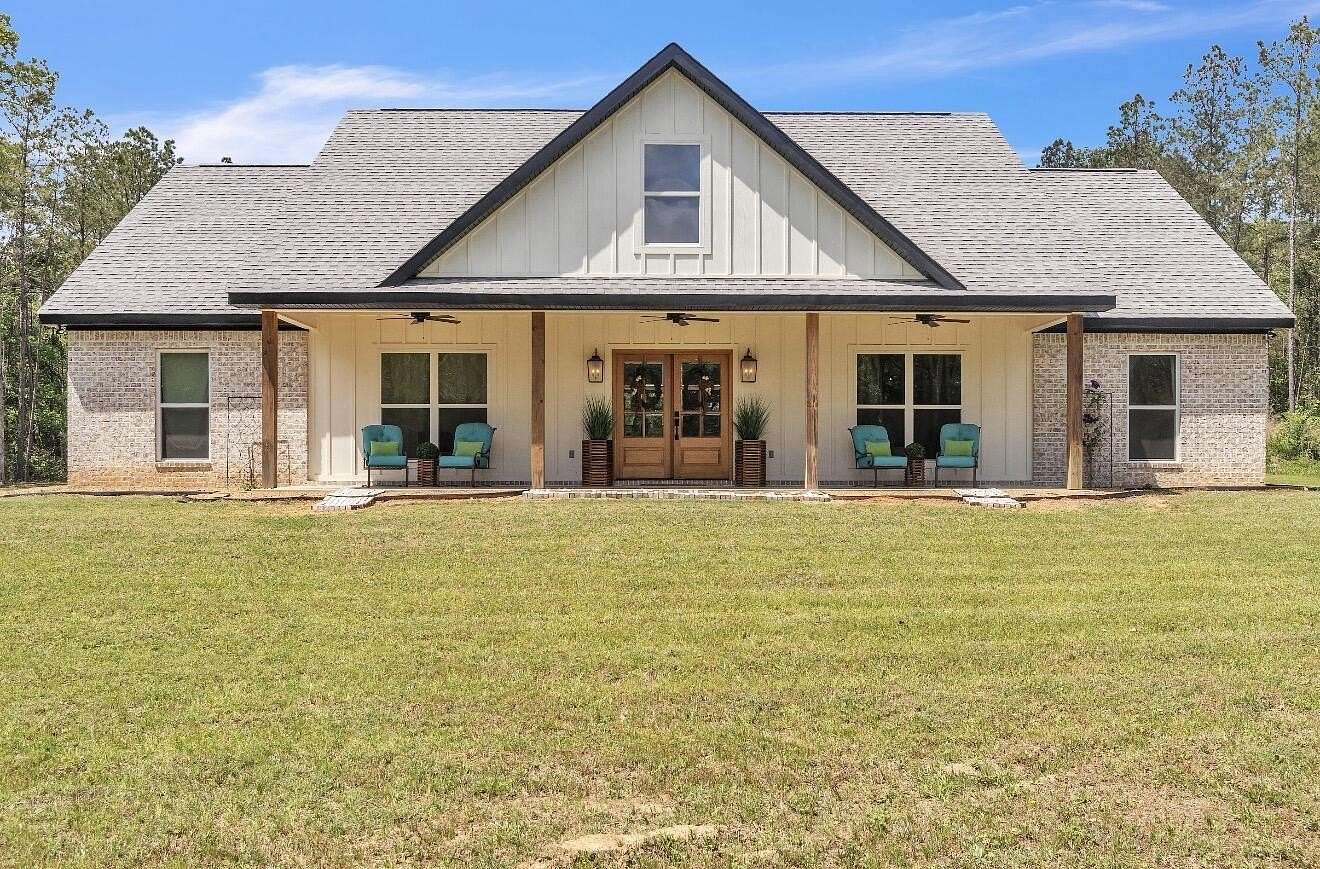 4 Acres of Land with Home for Sale in West Point, Mississippi