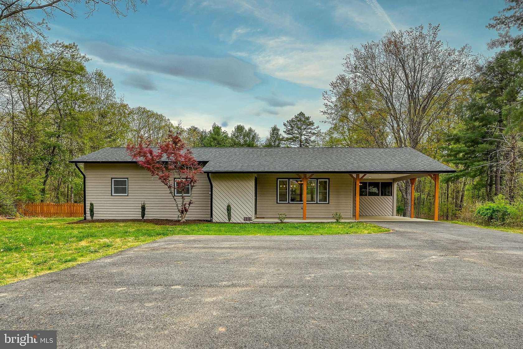 2 Acres of Land with Home for Sale in Palmyra, Virginia