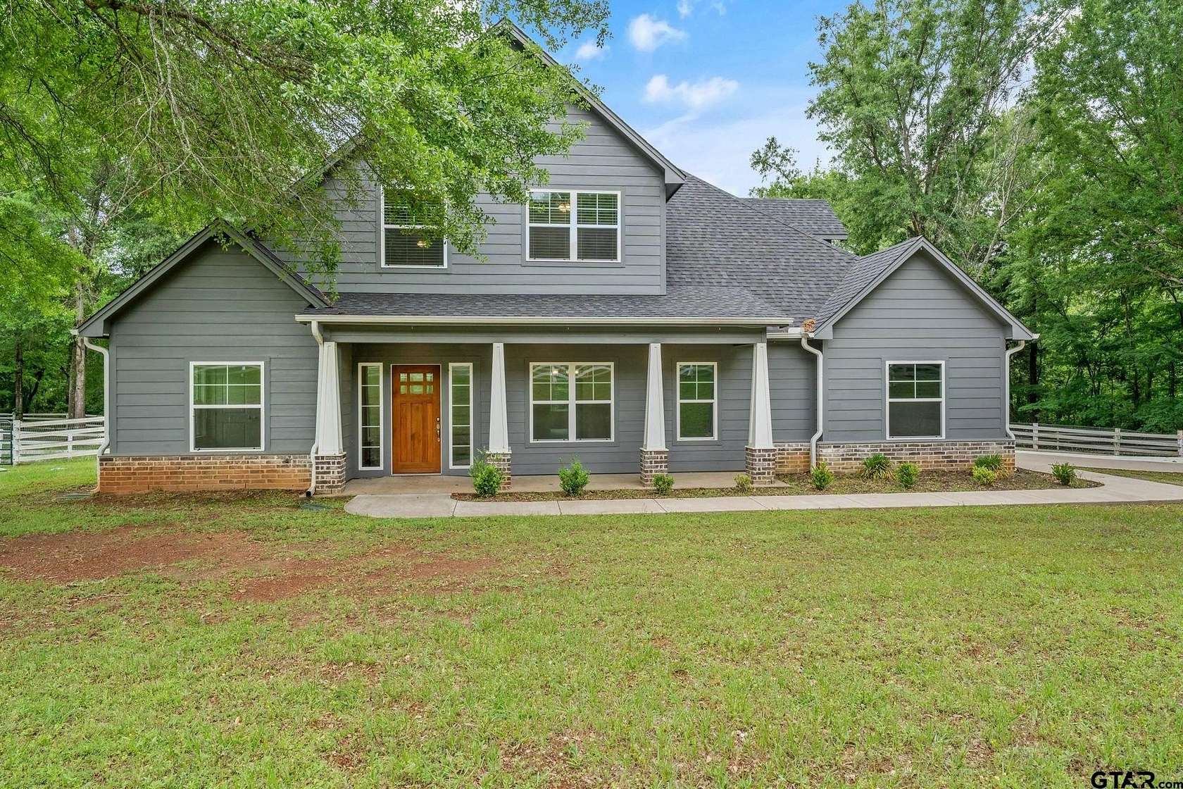 5.36 Acres of Land with Home for Sale in Whitehouse, Texas