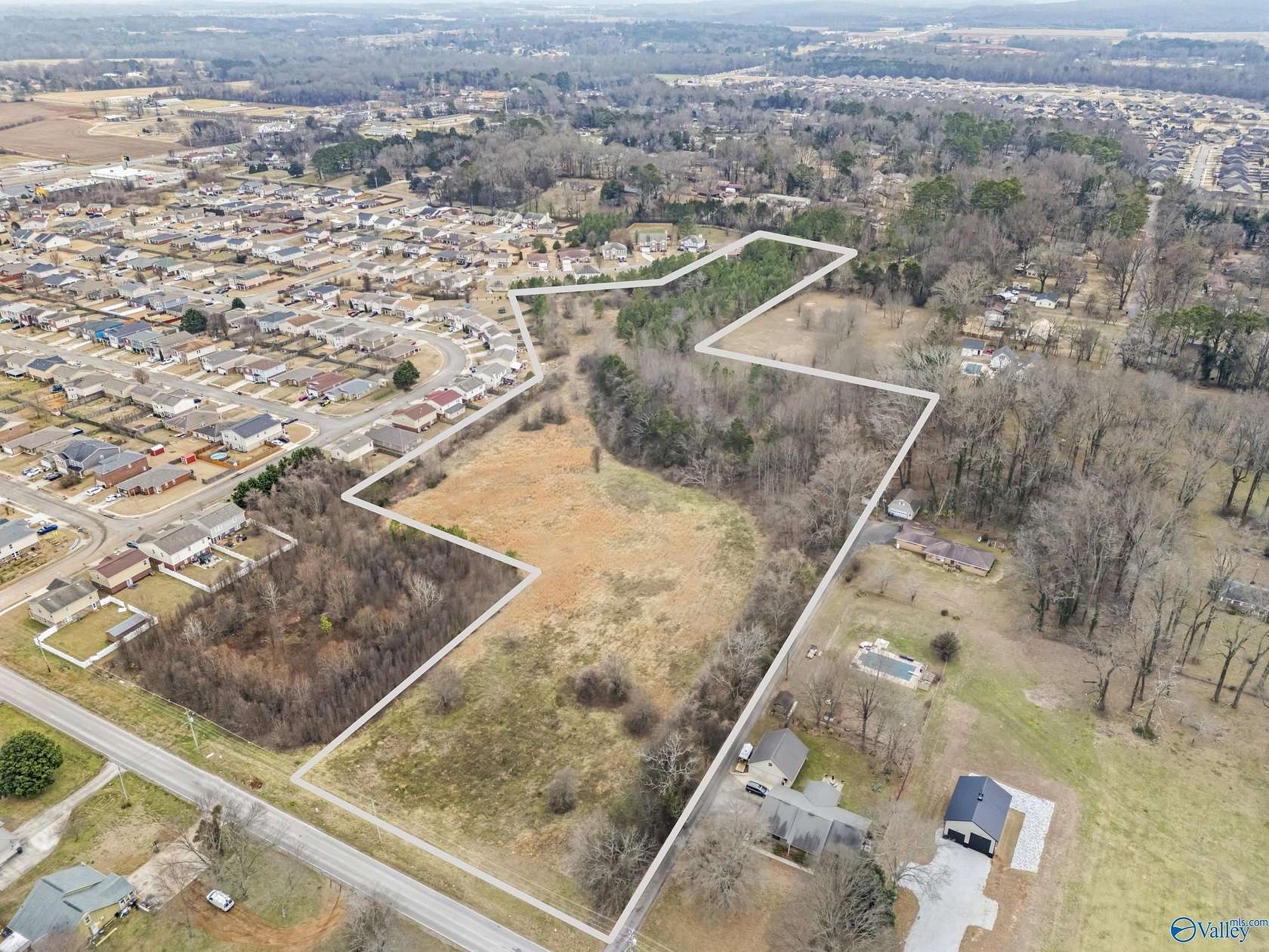 11 Acres of Land for Sale in Meridianville, Alabama
