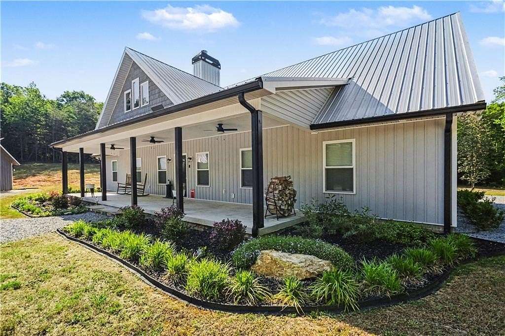 14.3 Acres of Land with Home for Sale in Danielsville, Georgia