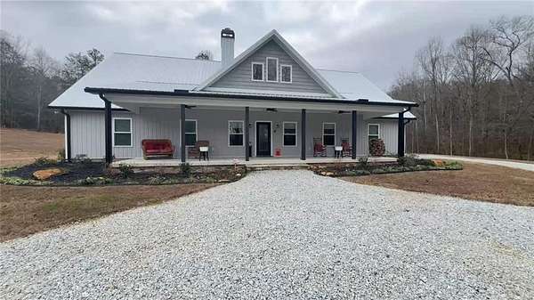 14.3 Acres of Land with Home for Sale in Danielsville, Georgia