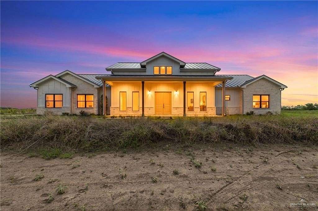 15.7 Acres of Land with Home for Sale in La Feria, Texas