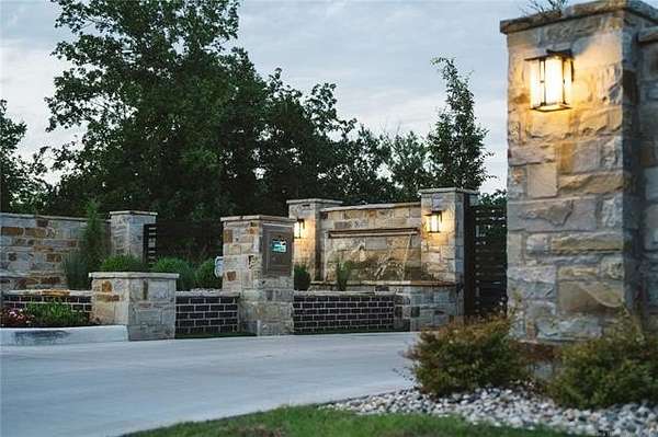 1.5 Acres of Residential Land for Sale in Sapulpa, Oklahoma