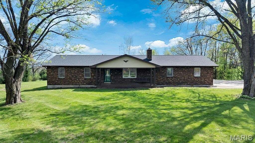 2.16 Acres of Land with Home for Sale in Winfield, Missouri