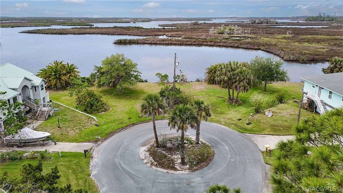 0.34 Acres of Land for Sale in Crystal River, Florida