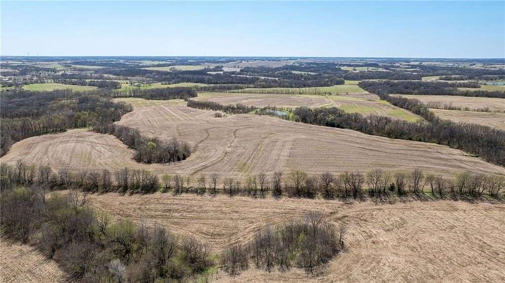 158 Acres of Land for Sale in Clarksdale, Missouri