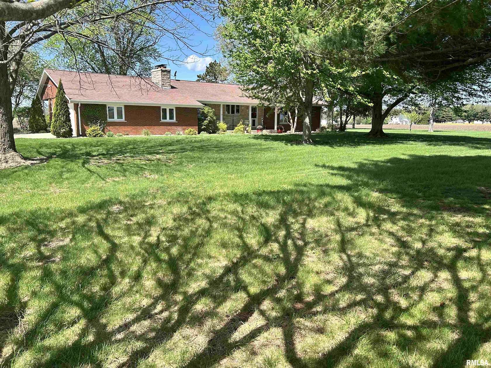 2 Acres of Land with Home for Sale in Auburn, Illinois