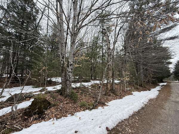 4.28 Acres of Residential Land for Sale in Otisfield Town, Maine