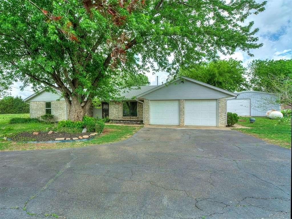 2 Acres of Land with Home for Sale in Edmond, Oklahoma