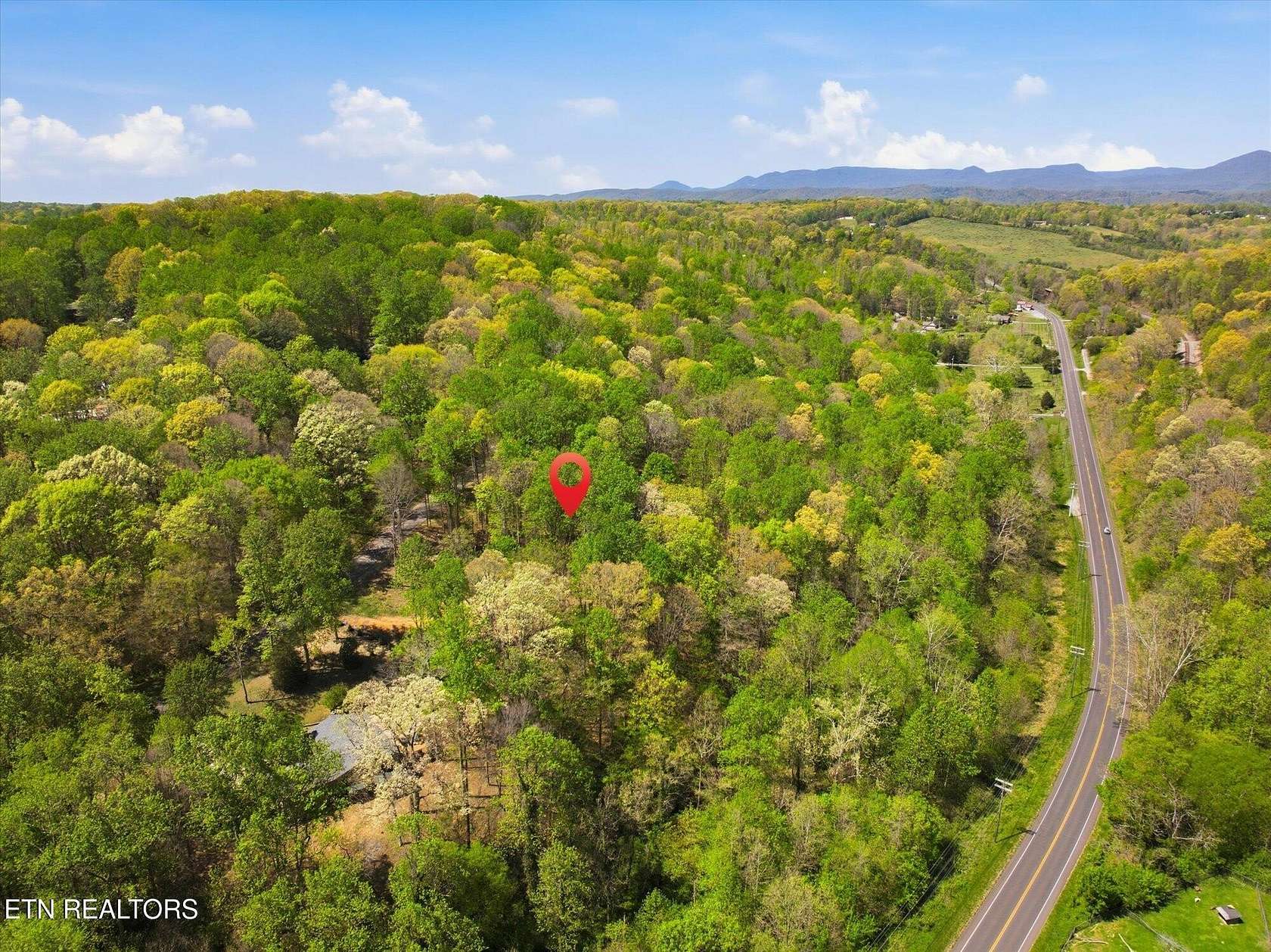1 Acre of Residential Land for Sale in Clinton, Tennessee