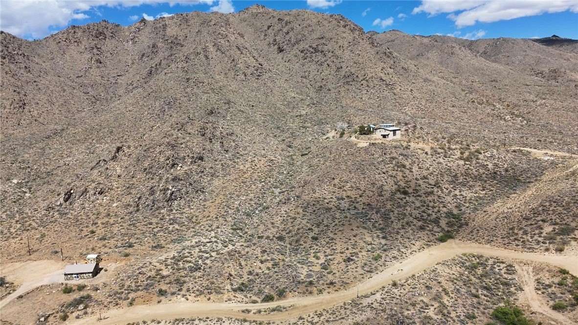 3.43 Acres of Land for Sale in Golden Valley, Arizona