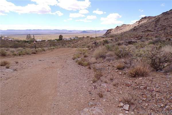 3.43 Acres of Mixed-Use Land for Sale in Golden Valley, Arizona