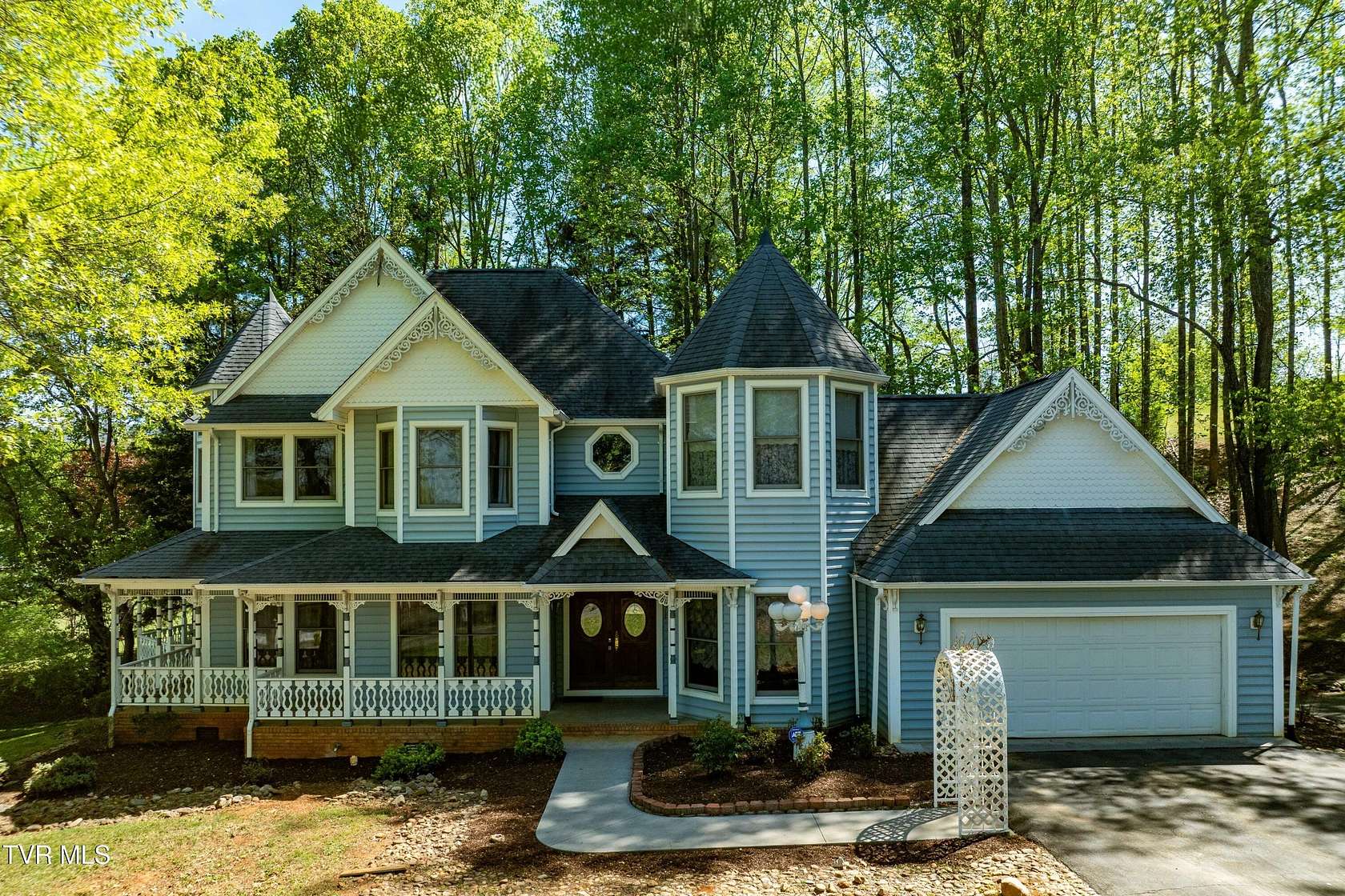 1.55 Acres of Land with Home for Sale in Johnson City, Tennessee