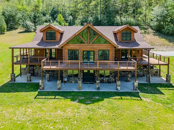 10 Acres of Land with Home for Sale in Manchester, Kentucky