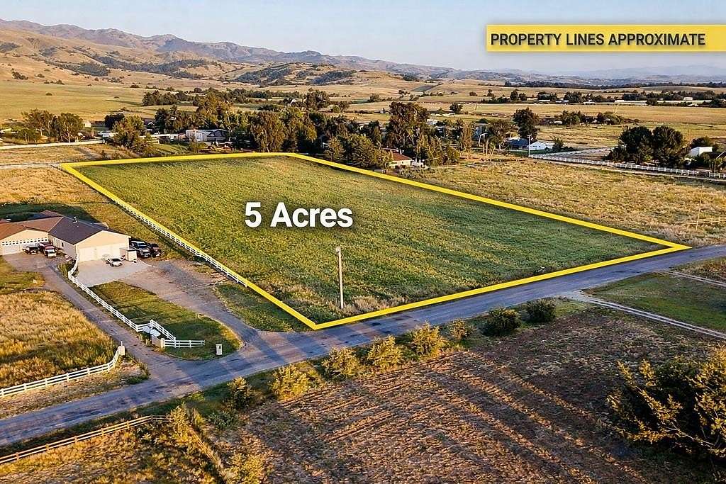5 Acres of Residential Land for Sale in Hollister, California