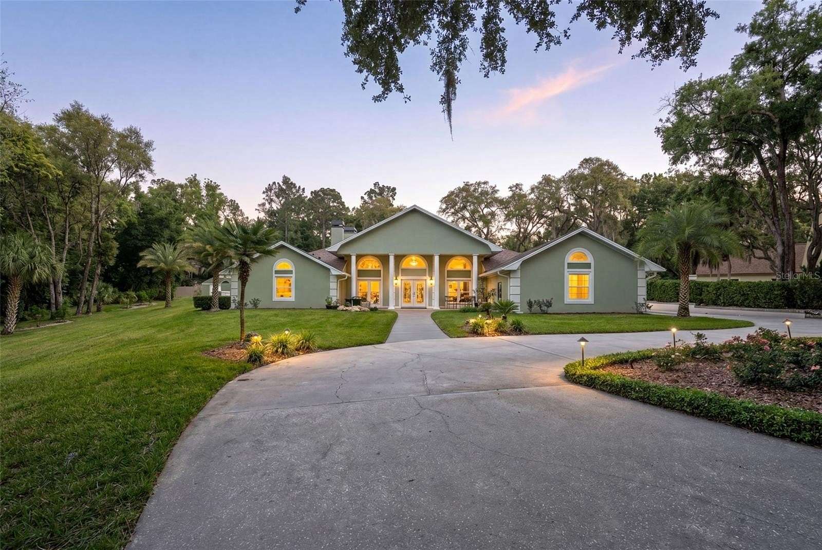 1.85 Acres of Land with Home for Sale in Longwood, Florida