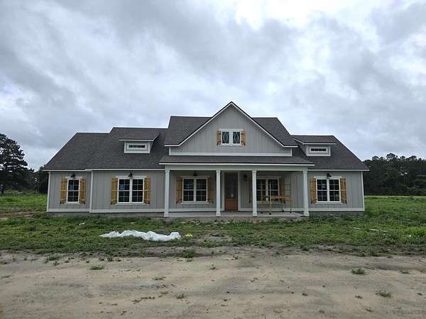 2.67 Acres of Land with Home for Sale in Nashville, Georgia