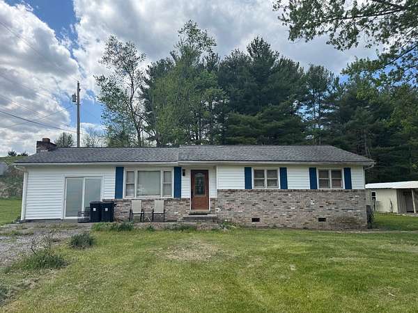 2.44 Acres of Land with Home for Sale in Lebanon, Virginia