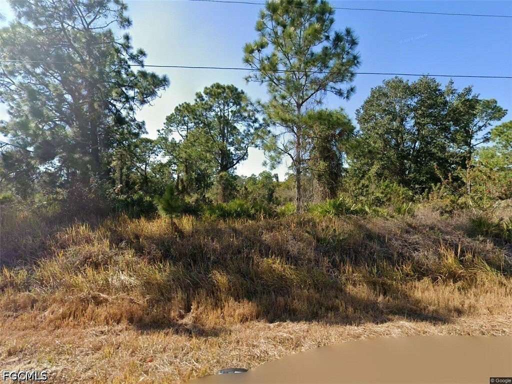 1 Acre of Residential Land for Sale in Lehigh Acres, Florida