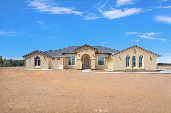 2 Acres of Land with Home for Sale in Oak Hills, California