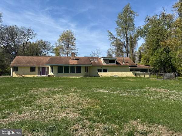 3 Acres of Land with Home for Sale in Alexandria, Virginia