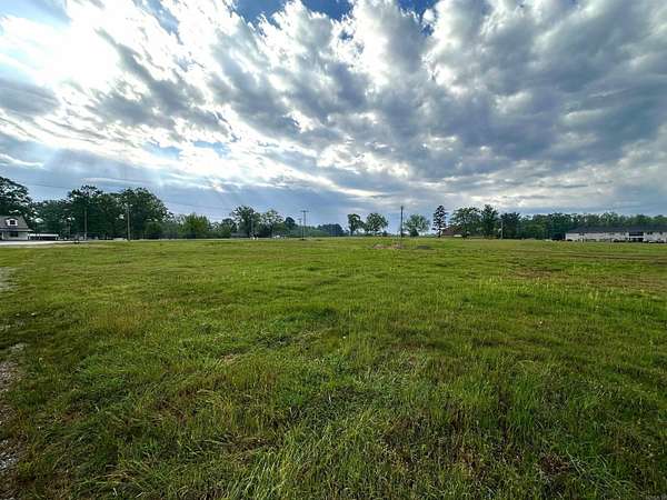 8 Acres of Mixed-Use Land for Sale in White Hall, Arkansas