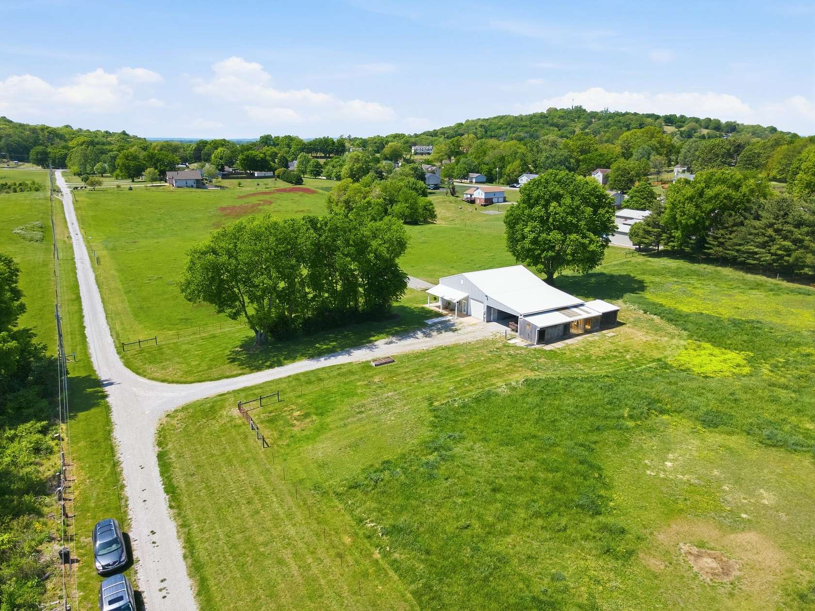 9.7 Acres of Land for Sale in Columbia, Tennessee