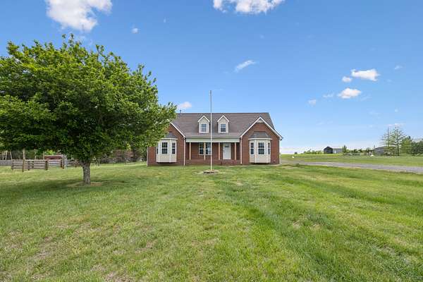 5 Acres of Land with Home for Sale in Chapel Hill, Tennessee