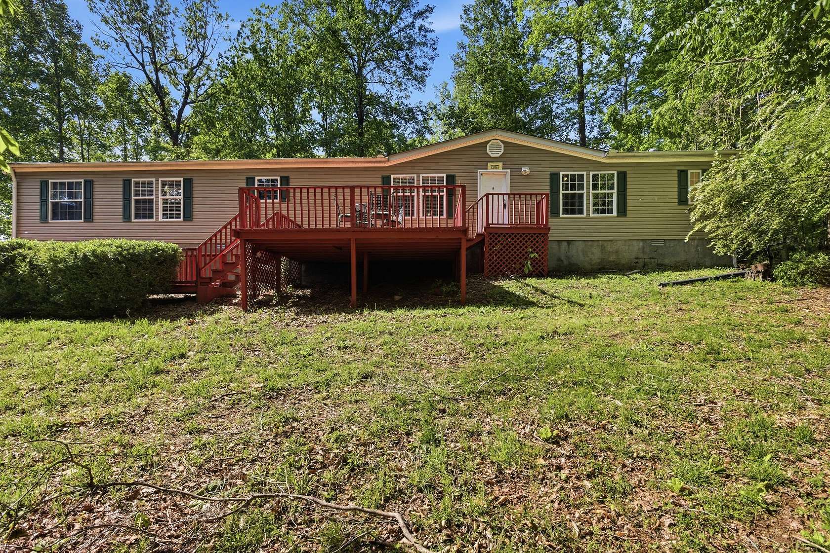 1.5 Acres of Land with Home for Sale in Dickson, Tennessee