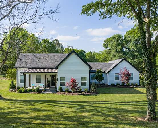 2.5 Acres of Land with Home for Sale in Murfreesboro, Tennessee