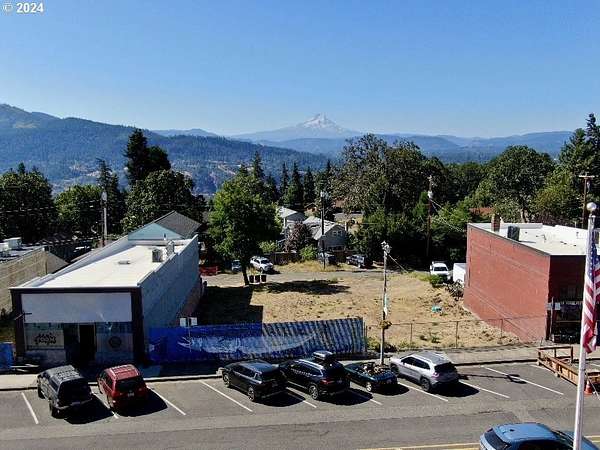 0.24 Acres of Mixed-Use Land for Sale in White Salmon, Washington