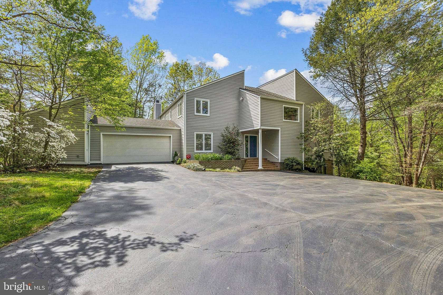 2.49 Acres of Land with Home for Sale in Vienna, Virginia