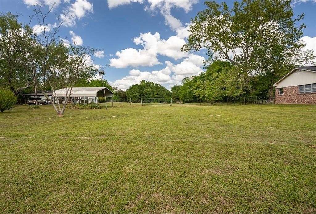 1.5 Acres of Land for Sale in Ben Wheeler, Texas