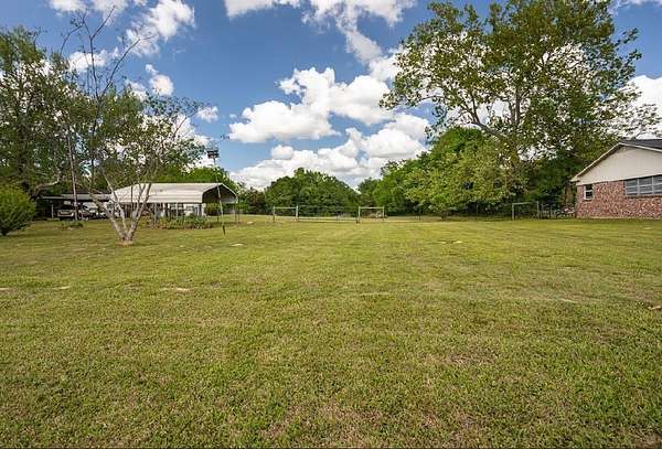 1.5 Acres of Land for Sale in Ben Wheeler, Texas