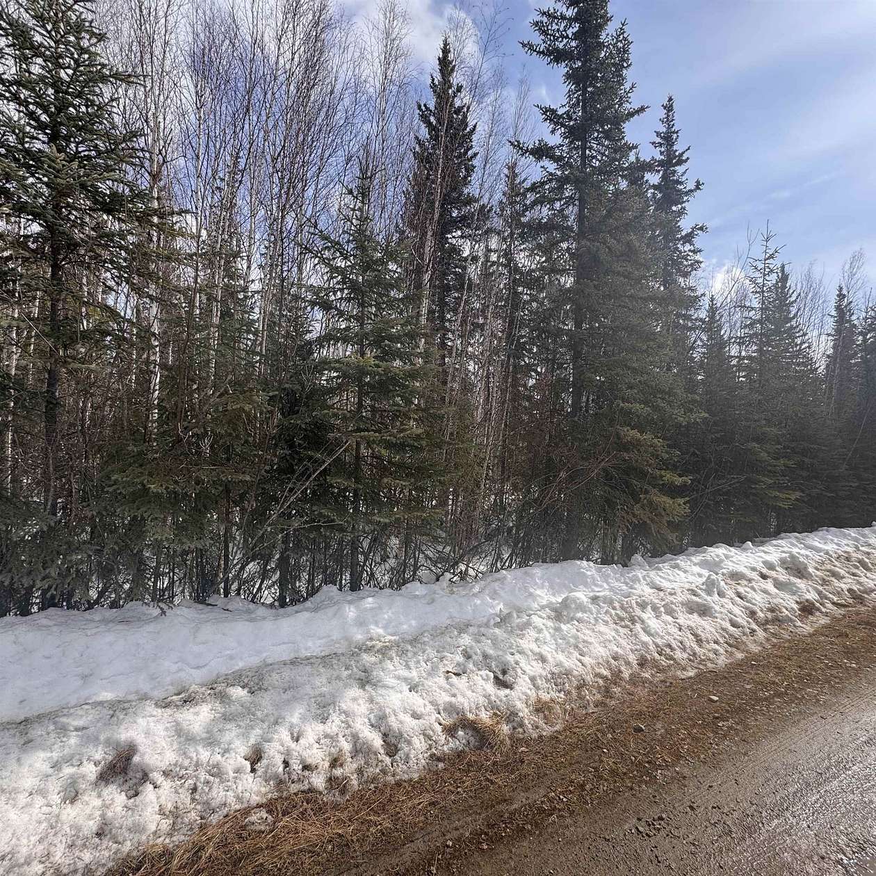 0.92 Acres of Residential Land for Sale in Fairbanks, Alaska