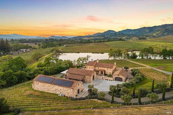 20 Acres of Agricultural Land with Home for Sale in Napa, California