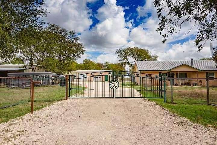 5.75 Acres of Land with Home for Sale in Woodway, Texas