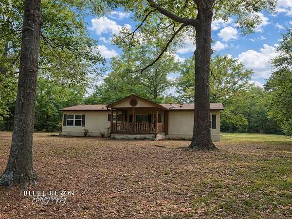 1.72 Acres of Land with Home for Sale in Keithville, Louisiana