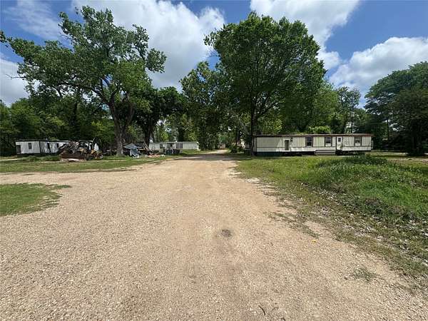 5.1 Acres of Mixed-Use Land for Sale in Waco, Texas