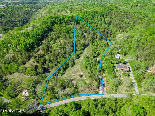 5.75 Acres of Residential Land for Sale in Seymour, Tennessee