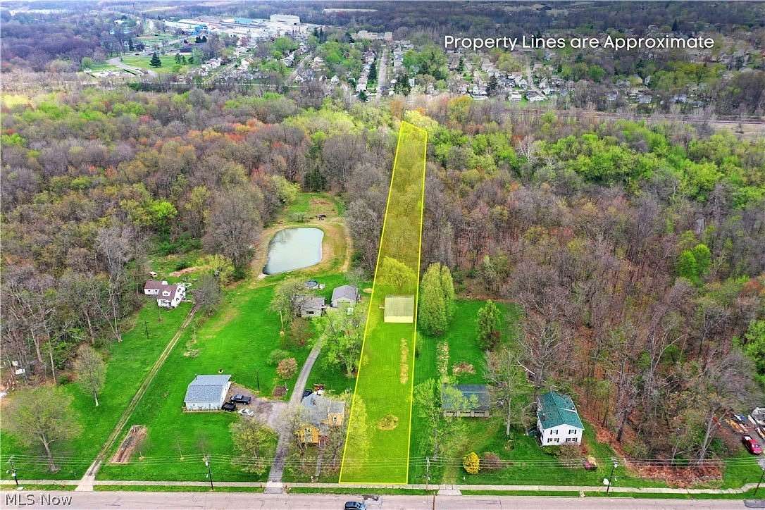 1.56 Acres of Residential Land for Sale in Niles, Ohio