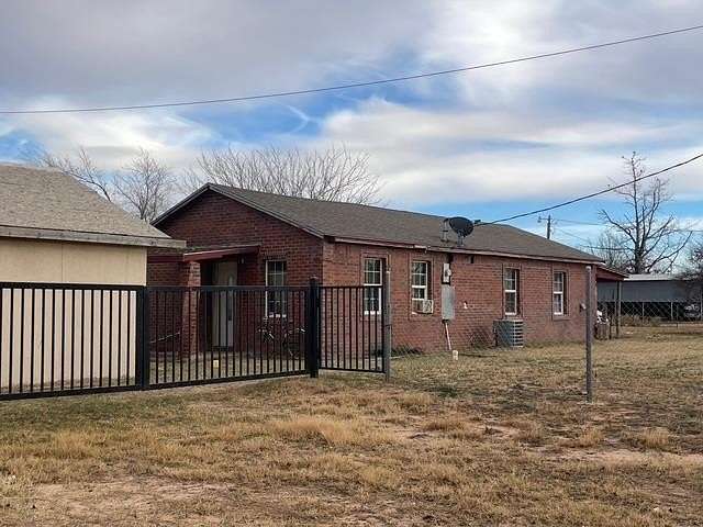 1.5 Acres of Land with Home for Sale in Midland, Texas