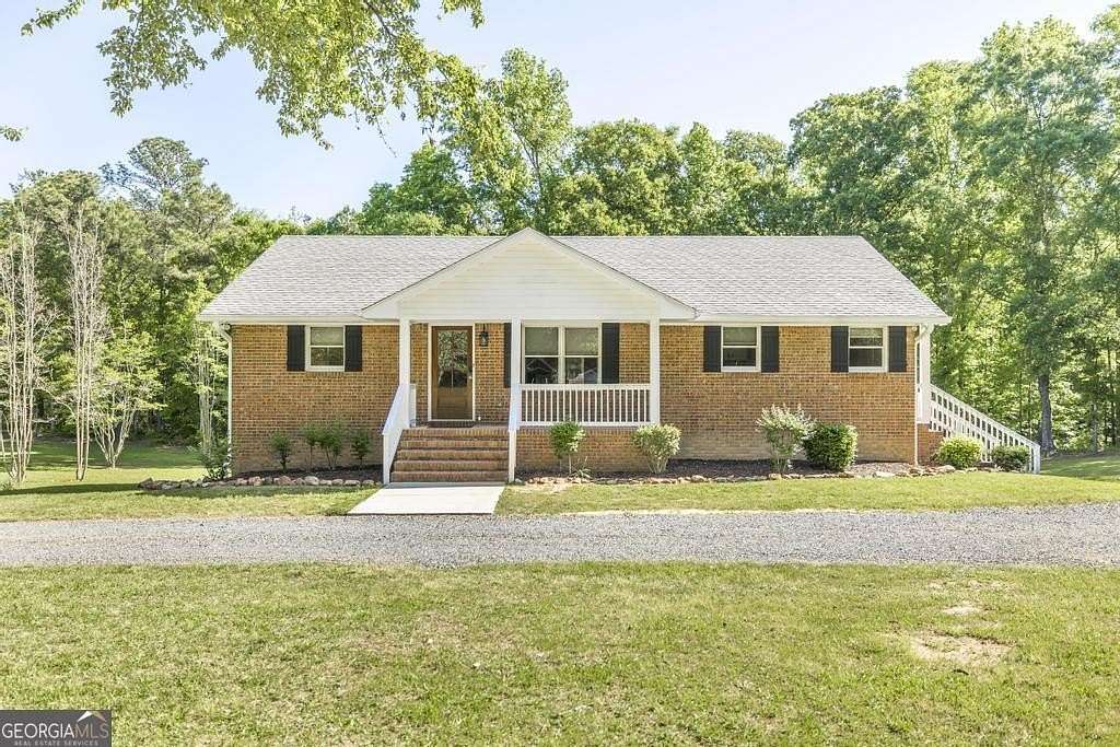 21.5 Acres of Recreational Land with Home for Sale in Roberta, Georgia